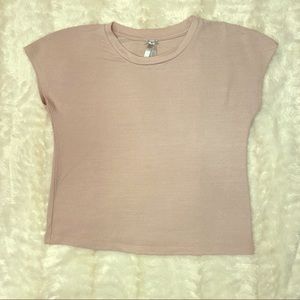 Crop light pink tee